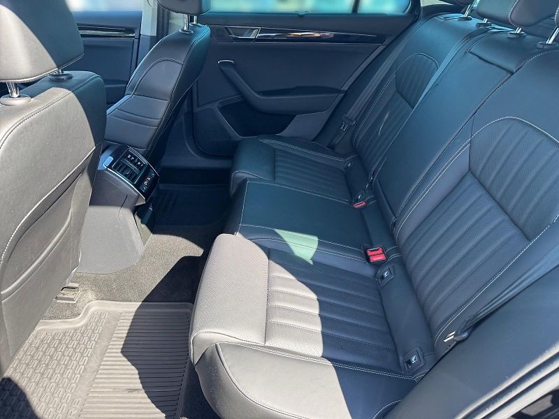 Škoda Superb (2022) L&K 2.0TDI 110kW CZ DPH - fotka 8 z 11