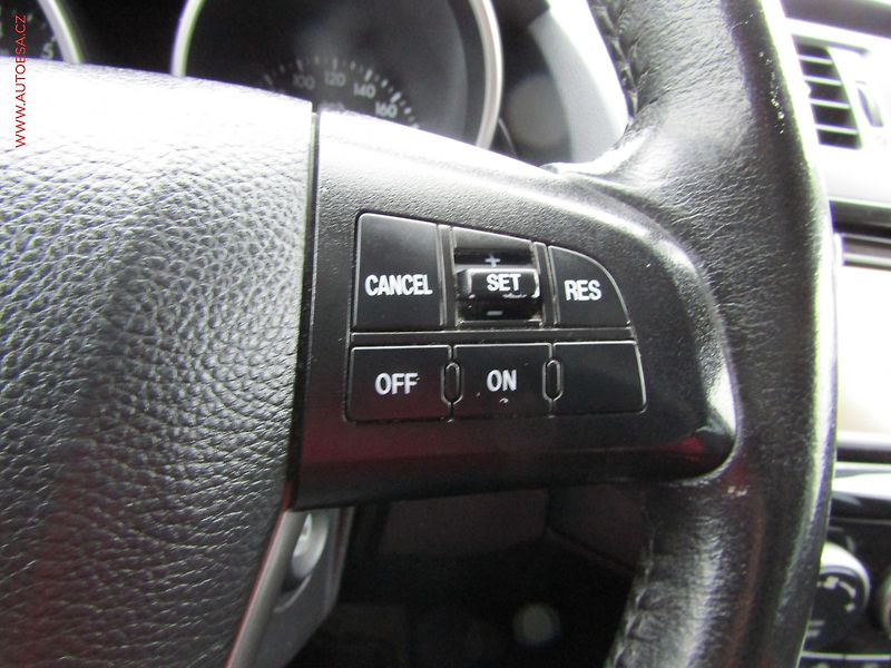 Mazda 5 (2012) 2.0i 7míst, autoAC - fotka 17 z 17
