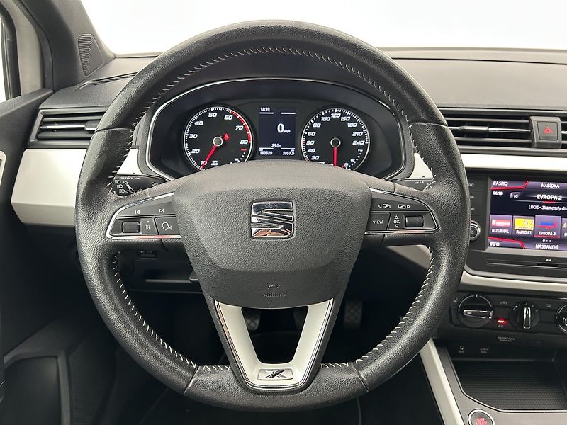 Seat Arona 1.0 TGI Xcellence - fotka 16 z 29
