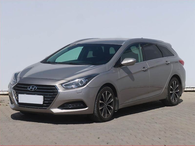 Hyundai i40 (2017) 1.7 CRDi, Automat, Serv.kniha - fotka 2 z 15