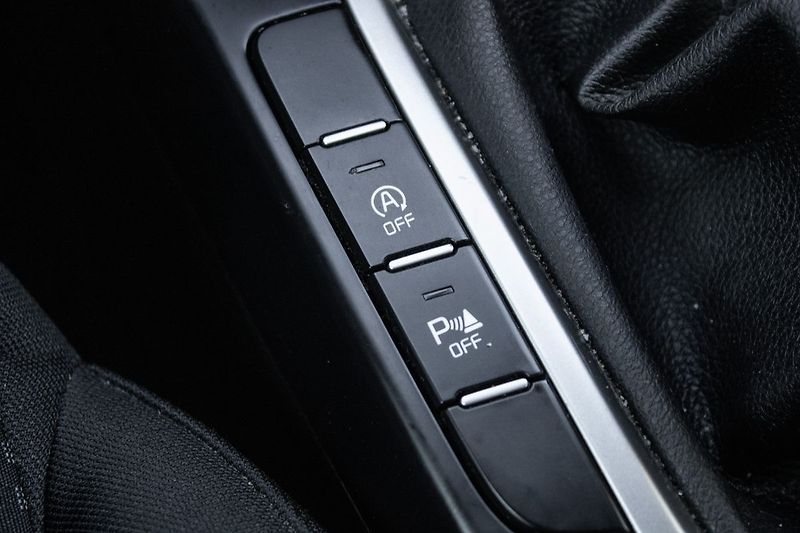 Kia Ceed - fotka 19 z 25