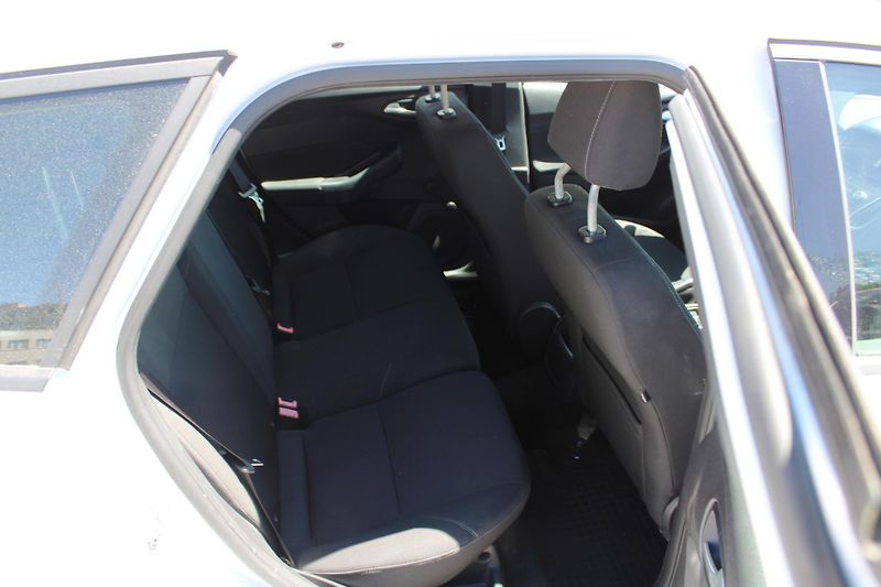 Ford Focus (2015) 1,6TDCI KLIMA ELOKNA  KOUP.CZ - fotka 12 z 16