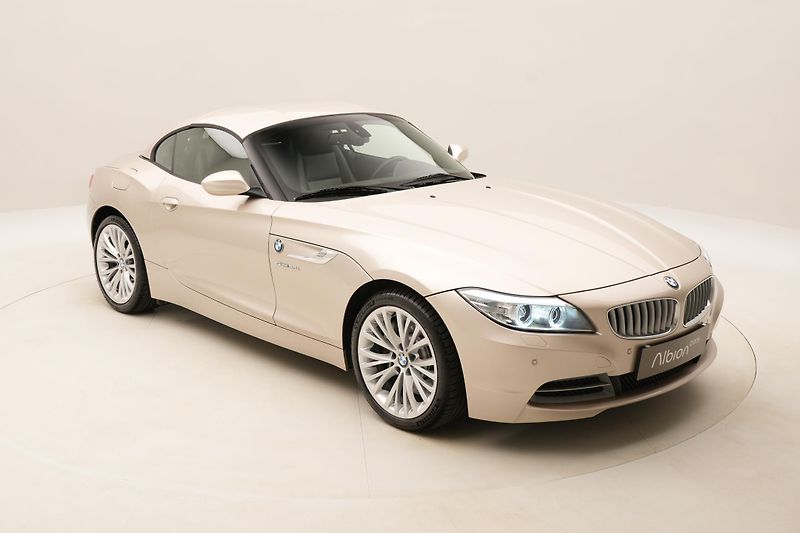 BMW Z4 sDrive 35i N54 AUT CZ 1. maj - fotka 54 z 56