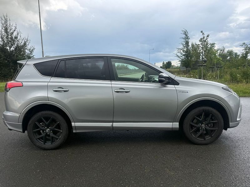 Toyota RAV4 Hybrid EXECUTIVE - fotka 6 z 16