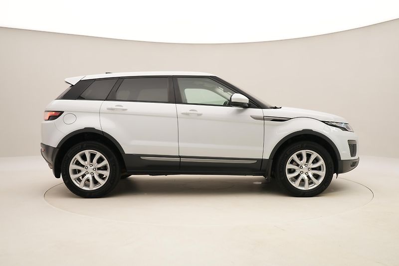 Land Rover Range Rover Evoque 2.0 Si SE AWD AUT CZ - fotka 7 z 29