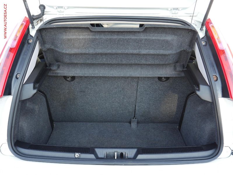 Fiat Punto (2009) 1.3JTD, AC - fotka 7 z 14
