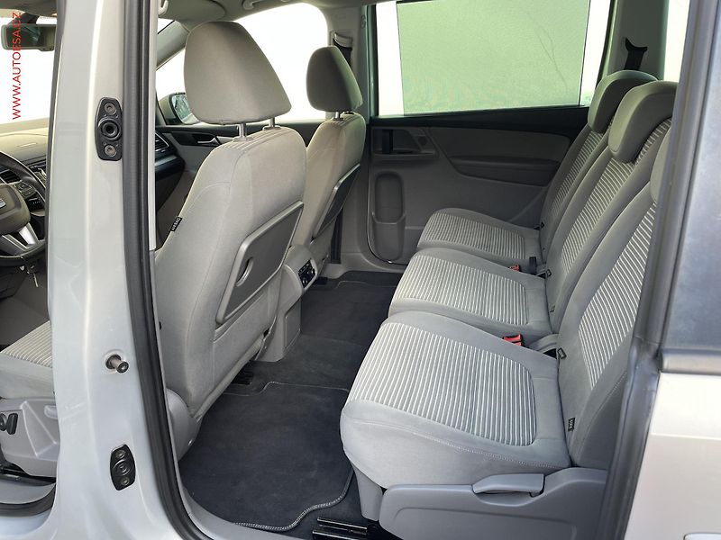 Seat Alhambra (2011) 2.0 TDi 4x4, Style, navi - fotka 10 z 19