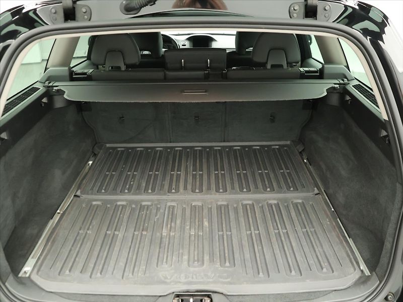 Volvo V70 2.0 D3 110kW Navi - fotka 10 z 31