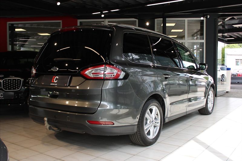 Ford Galaxy EcoBlue Automatik Titanium ACC - fotka 6 z 23