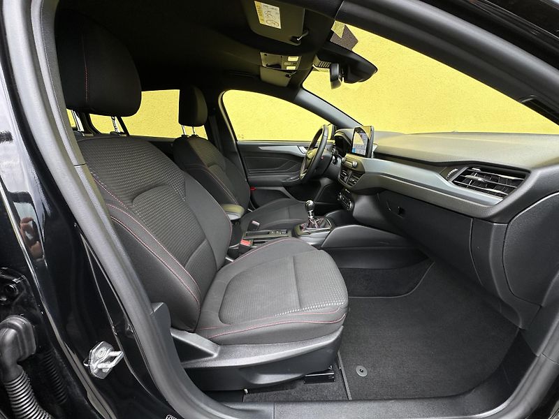 Ford Focus (2022) ST Line 1.0/92kW*1.Maj. *LED* - fotka 21 z 39