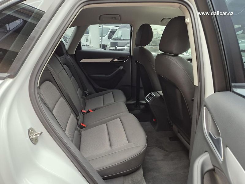 Audi Q3 (2018) 1.4 TFSi 92KW SPORT - fotka 44 z 53