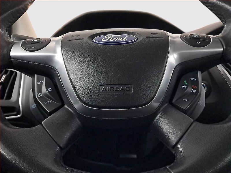 Ford Focus (2011) 1.6 TDCi, po STK, Tažné - fotka 14 z 15
