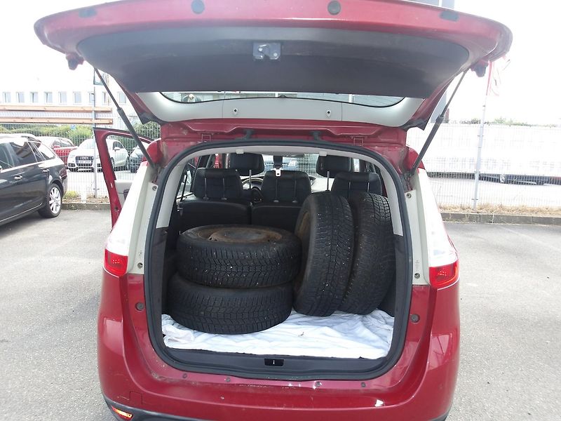 Renault Grand Scénic 1,5DCi AUTOMAT !!! 1.MAJ.! - fotka 17 z 29