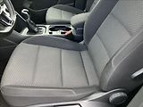 Volkswagen Touran 2,0 TAŽNÉ, LED,APPLE CAR PLAY - náhled 9