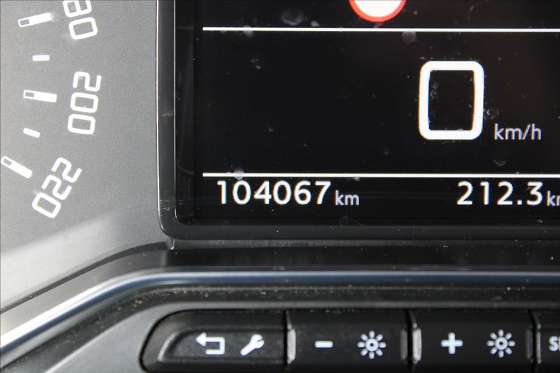 Citroën Berlingo 1,5 HDi  NOVÉ V ČR,TAŽNÉ - fotka 9 z 26