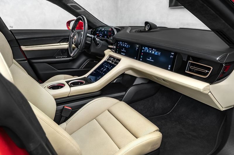 Porsche Taycan Turbo S, Approved Keramiky - fotka 11 z 23