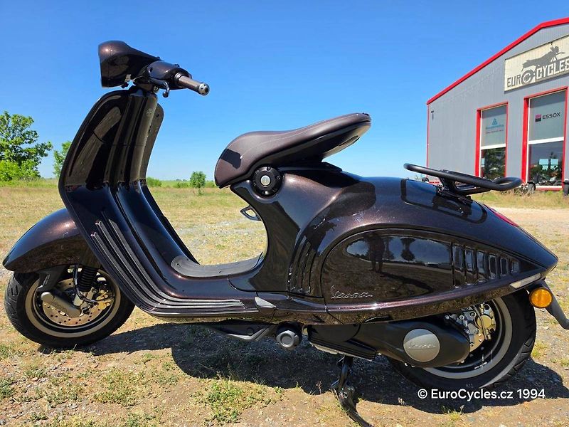 Vespa 946 (2026) 946 Horse - fotka 7 z 17