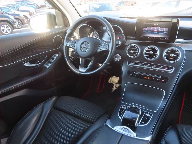 Mercedes-Benz GLC (2016) 220 d 4MATIC - fotka 7 z 24