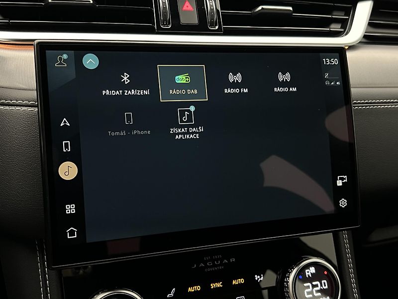 Jaguar F-Pace D200 R-DYNAMIC S AWD AUT - fotka 30 z 44