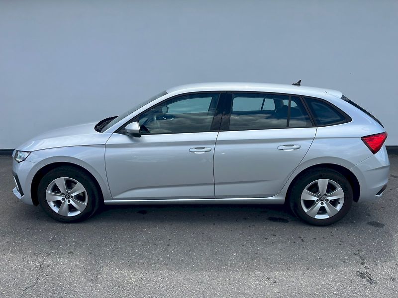 Škoda Scala (2025) SELEC TSI 85/1.0 M6F - fotka 3 z 28