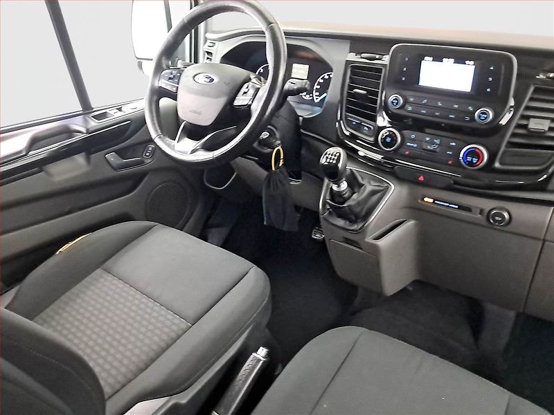 Ford Tourneo Custom (2019) Trend 2.0 EcoBlue, ČR - fotka 7 z 19