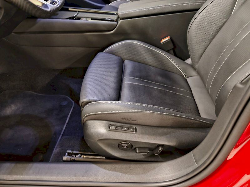 Škoda Superb (2025) Combi 2.0 TDI 142 kW DSG 4x4 S - fotka 26 z 36