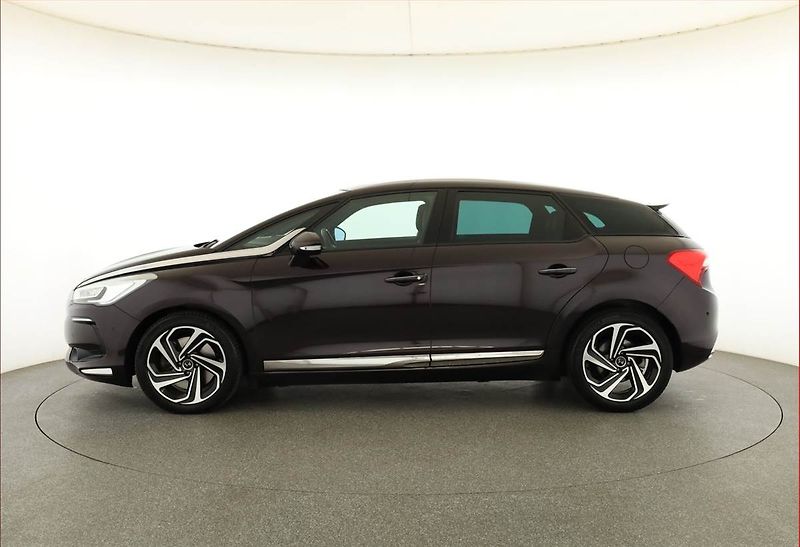 Citroën DS5 (2015) 2.0 BlueHDI, Automat, ČR,1.maj - fotka 3 z 21