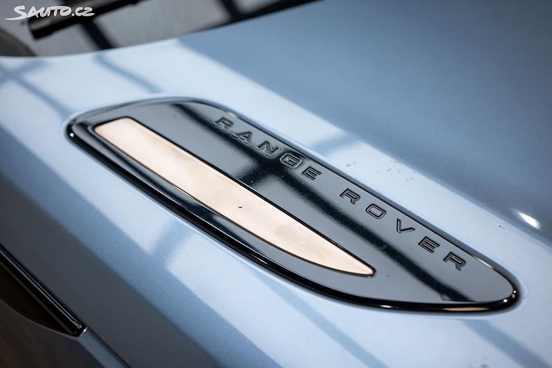 Land Rover Range Rover Velar P380 280 kW R-Dynamic - fotka 31 z 36