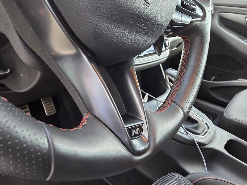 Hyundai i30 1.5-N-LINE-TOP STAV-AUTOMAT - fotka 12 z 21