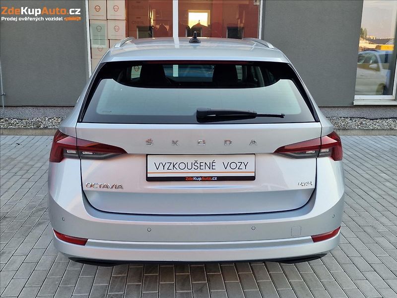 Škoda Octavia 2.0TDI 110kW 4x4 DSG Style,ČR - fotka 9 z 50
