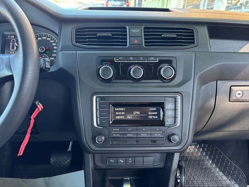 Volkswagen Caddy 1.4TSi 92KW/2017/DSG.5MÍST.1MA - fotka 32 z 45