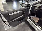 Volkswagen Passat 2,0   TDI DSG R-LINE 130kW NAV - náhled 6