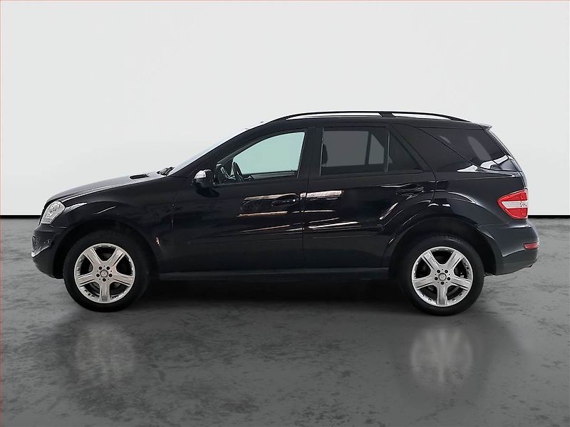 Mercedes-Benz Třídy M (2008) ML 320 CDI , 4X4, Automat - fotka 3 z 17