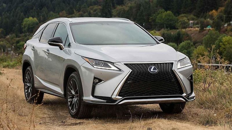 Lexus RX 450h.
