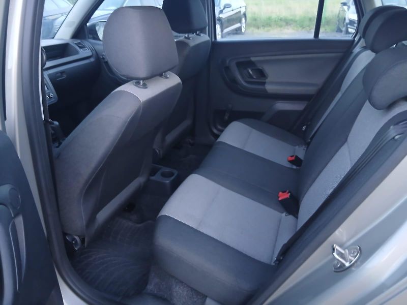 Škoda Fabia 1.2 TSI, facelift - fotka 25 z 33
