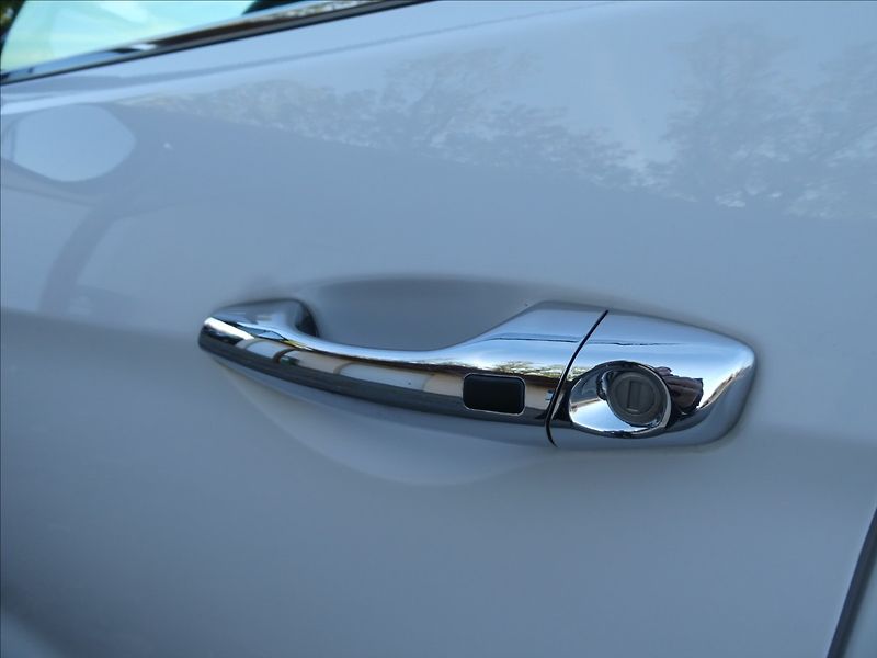 Hyundai Santa Fe 2,2 CRDi 4x4 Automat,DPH,Premi - fotka 16 z 62