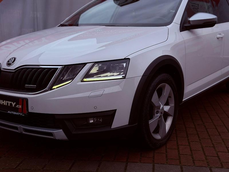 Škoda Octavia 2.0 TDi DSG 4x4 Scout, ČR - fotka 3 z 30