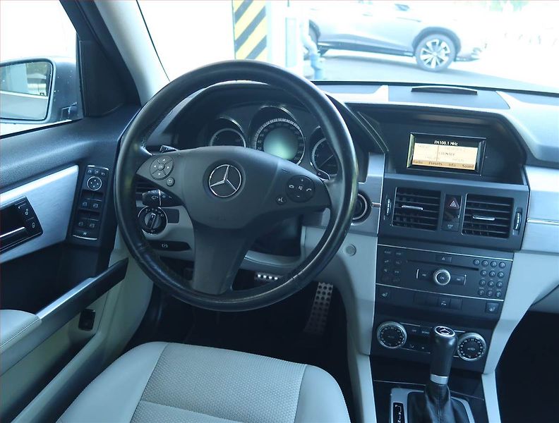 Mercedes-Benz GLK (2010) 220 CDI, 4X4, Automat, Kůže - fotka 7 z 16