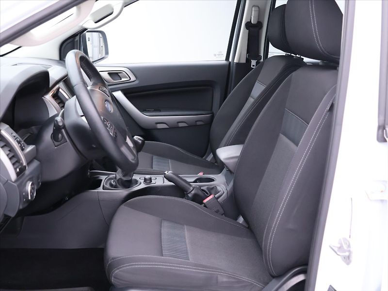 Ford Ranger 2,0 TDCi 125kW XLT CZ DPH Tažn - fotka 11 z 28