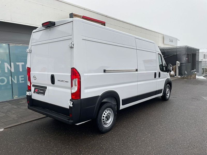 Toyota Proace Max MY25 2.2L 8AT - fotka 5 z 23