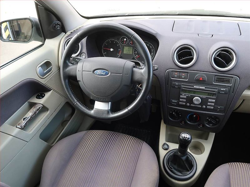 Ford Fusion (2008) 1.4, ČR,1.maj, po STK, Tažné - fotka 7 z 15