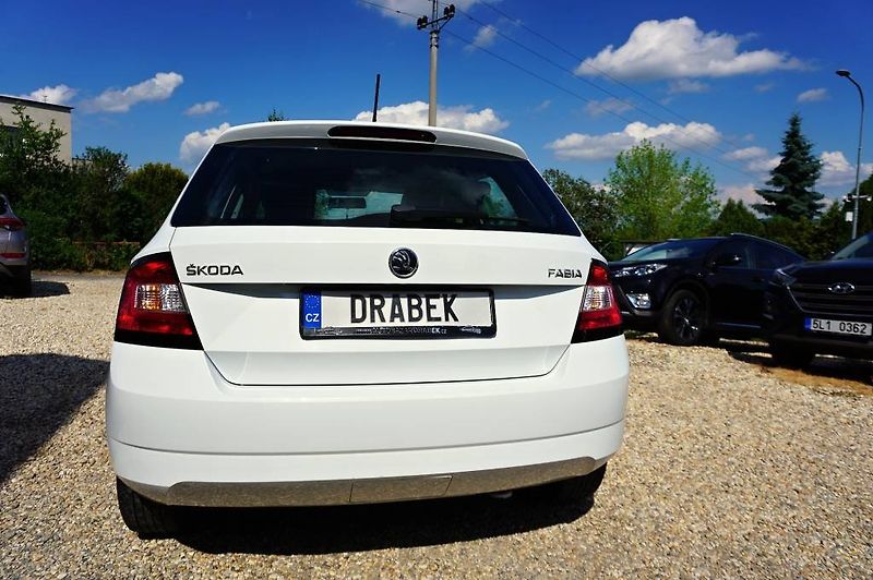 Škoda Fabia (2015) AMBITION 1,2 TSI 66 kW - fotka 6 z 35