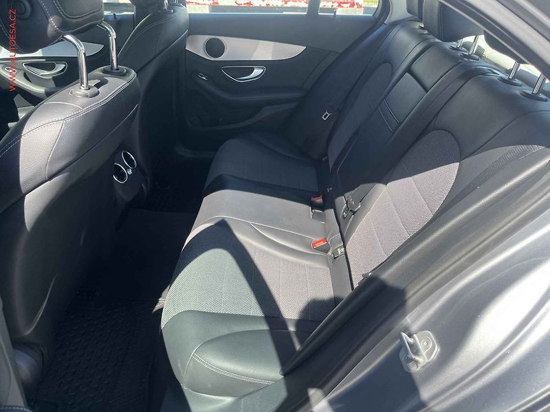 Mercedes-Benz Třídy C (2015) C 180, servis.kniha - fotka 10 z 15