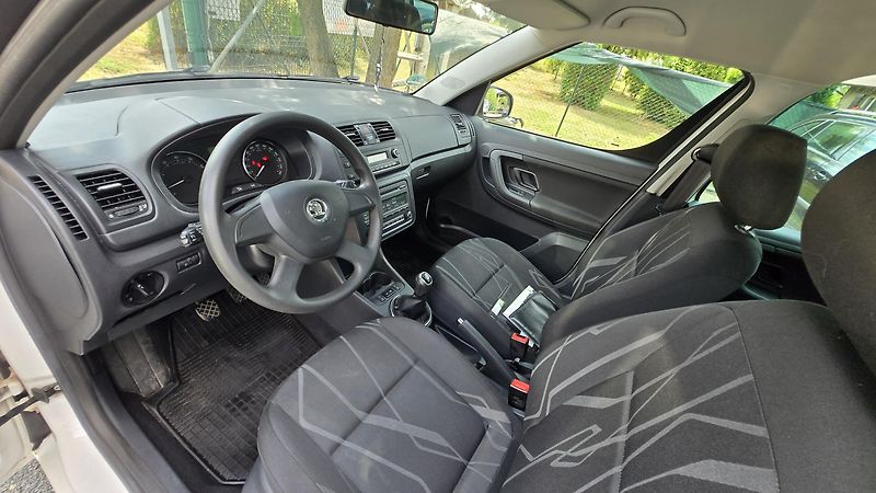 Škoda Roomster 1.4 16V FRESH 1MAJITEL - fotka 26 z 39