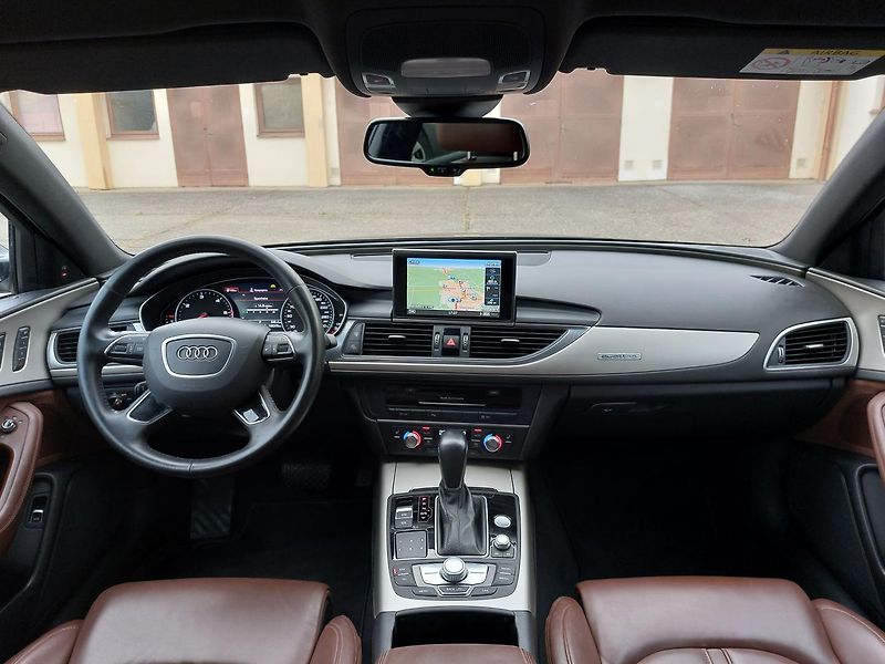 Audi A6 3,0 TDi 200 kw VELKÁ VÝBAVA - fotka 12 z 17