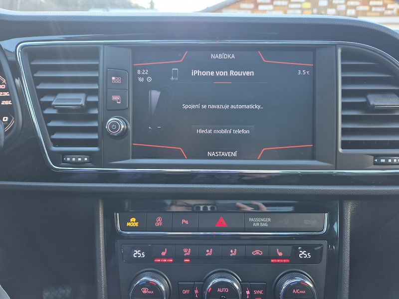 Seat Leon ST FR 2,0TDi 110kw DSG 18ALU - fotka 29 z 43