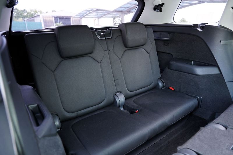 Škoda Kodiaq 2.0 TDI DSG 150 PS/7míst/tažné - fotka 32 z 42