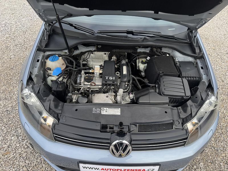 Volkswagen Golf 1.2TSi,rezervace - fotka 34 z 41