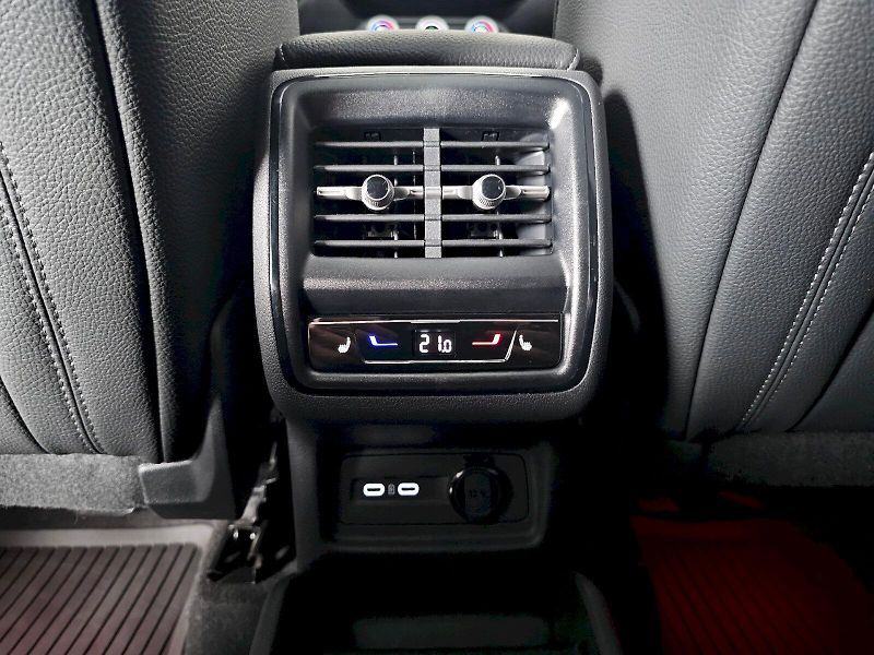 Škoda Kodiaq (2025) 2.0TDI 142kW 4x4 EXCLUSIVE WEB - fotka 27 z 30