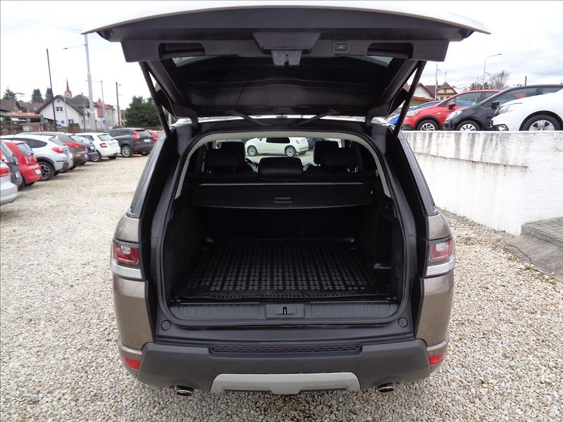 Land Rover Range Rover Sport 4,4 SDV8 Autobiography - fotka 26 z 59